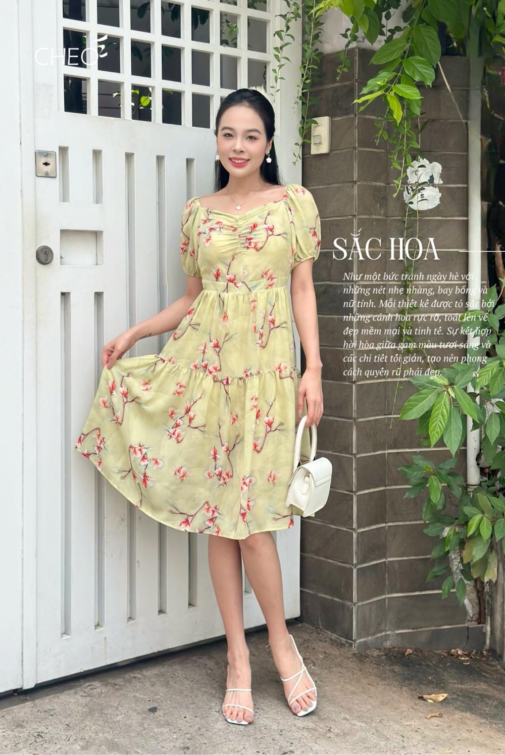 Đầm nhún ngực hoa đỏ nền xanh