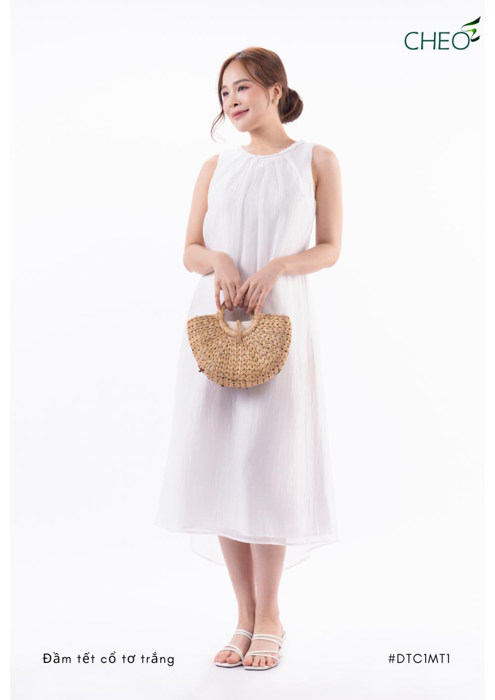 Đầm tết cổ tơ trắng
